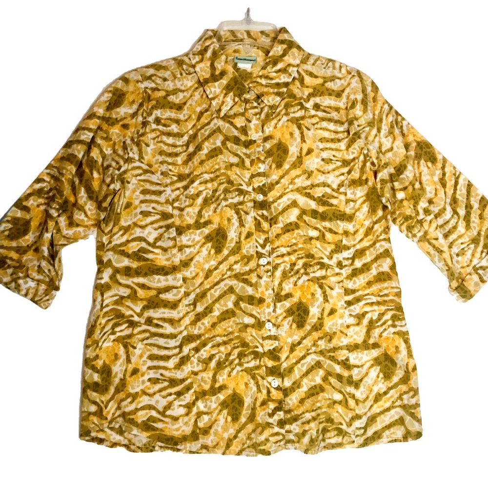 Woman's Blouse Brand Sara Morgan  Animal Print